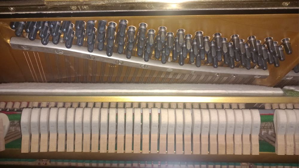 YAMAHA U1 silent (avec syst&egrave;me silencieux) Instruments de musique