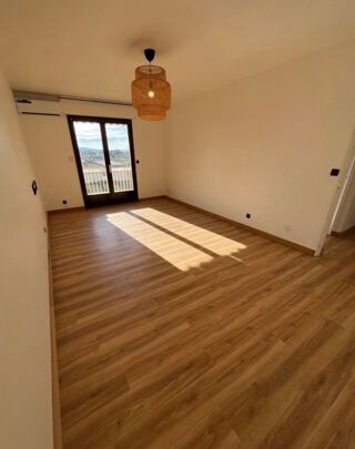 Appartement � vendre 3 pi�ces 73 m� Carpentras
