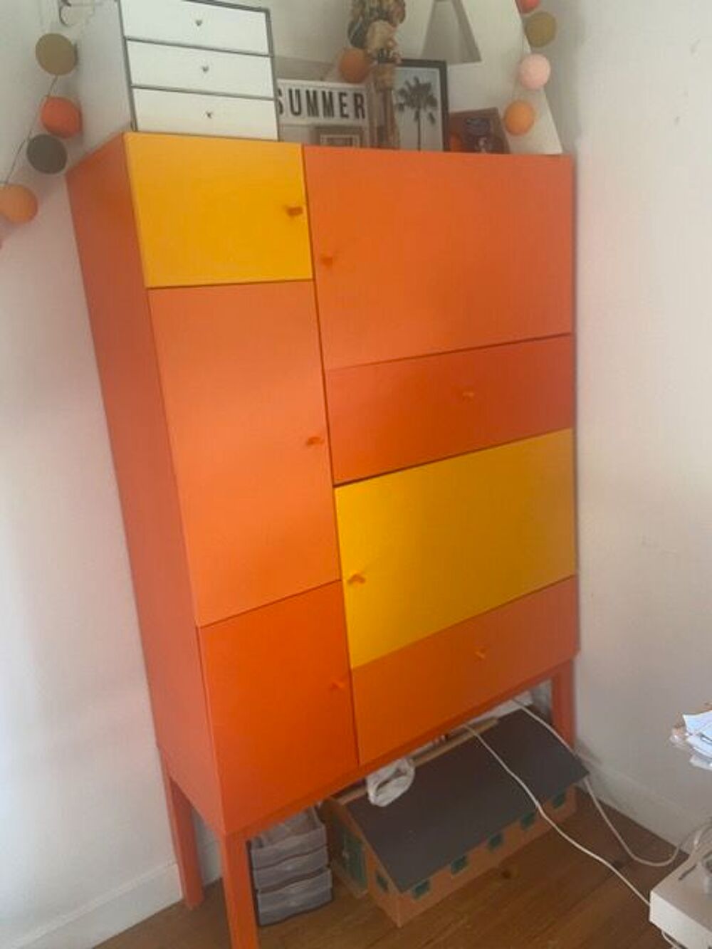 petite armoire orange Meubles