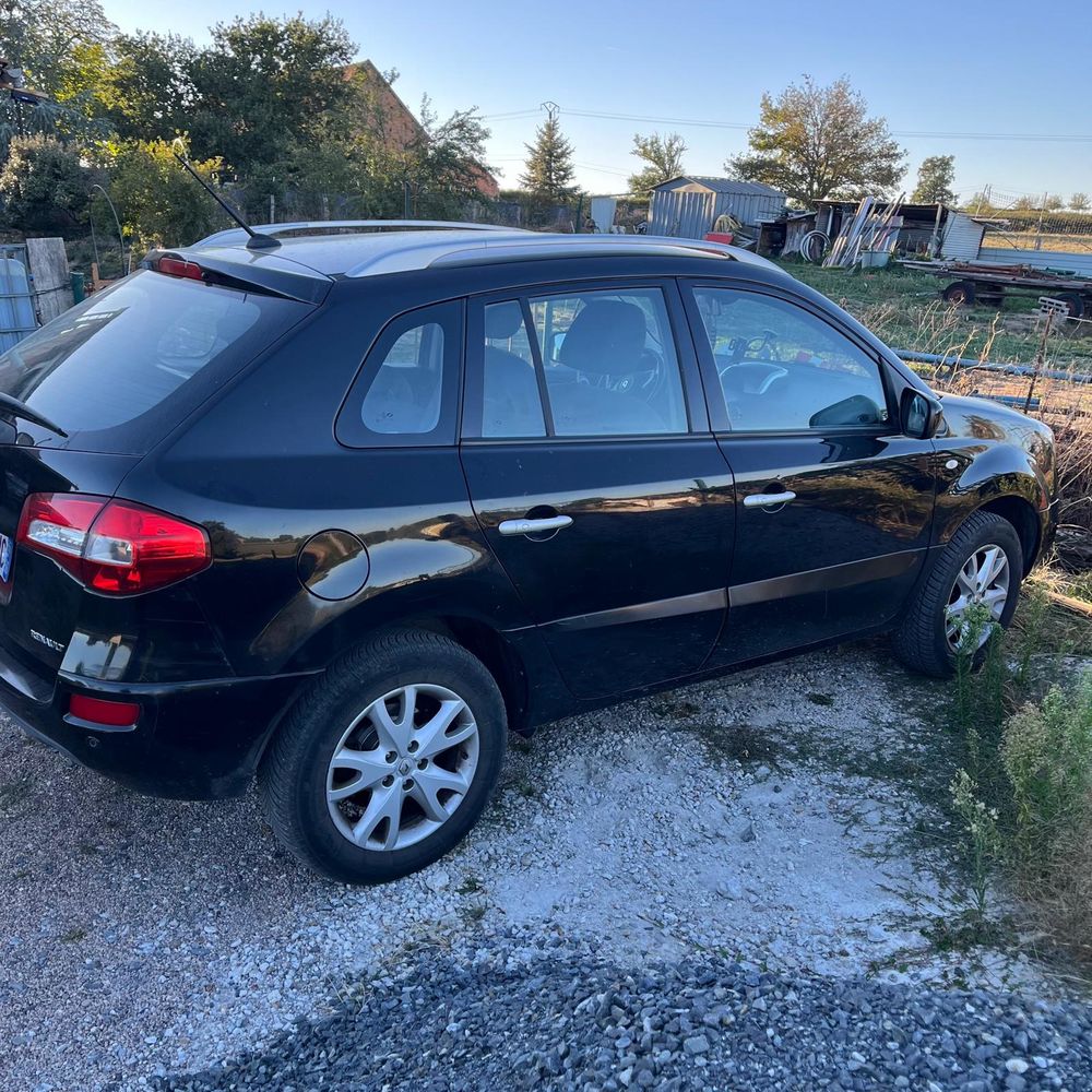 Koleos 2.0 dCi 150 4x4 FAP S&eacute;rie Sp&eacute;ciale Black Edition Carminat 2009 occasion 03470 Mon&eacute;tay-sur-Loire
