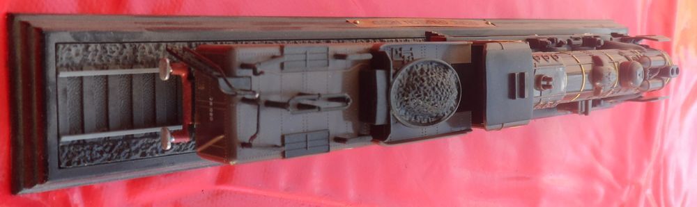 Maquette de train PACIFIC CHAPELON NORD locomotive + 1 wagon 