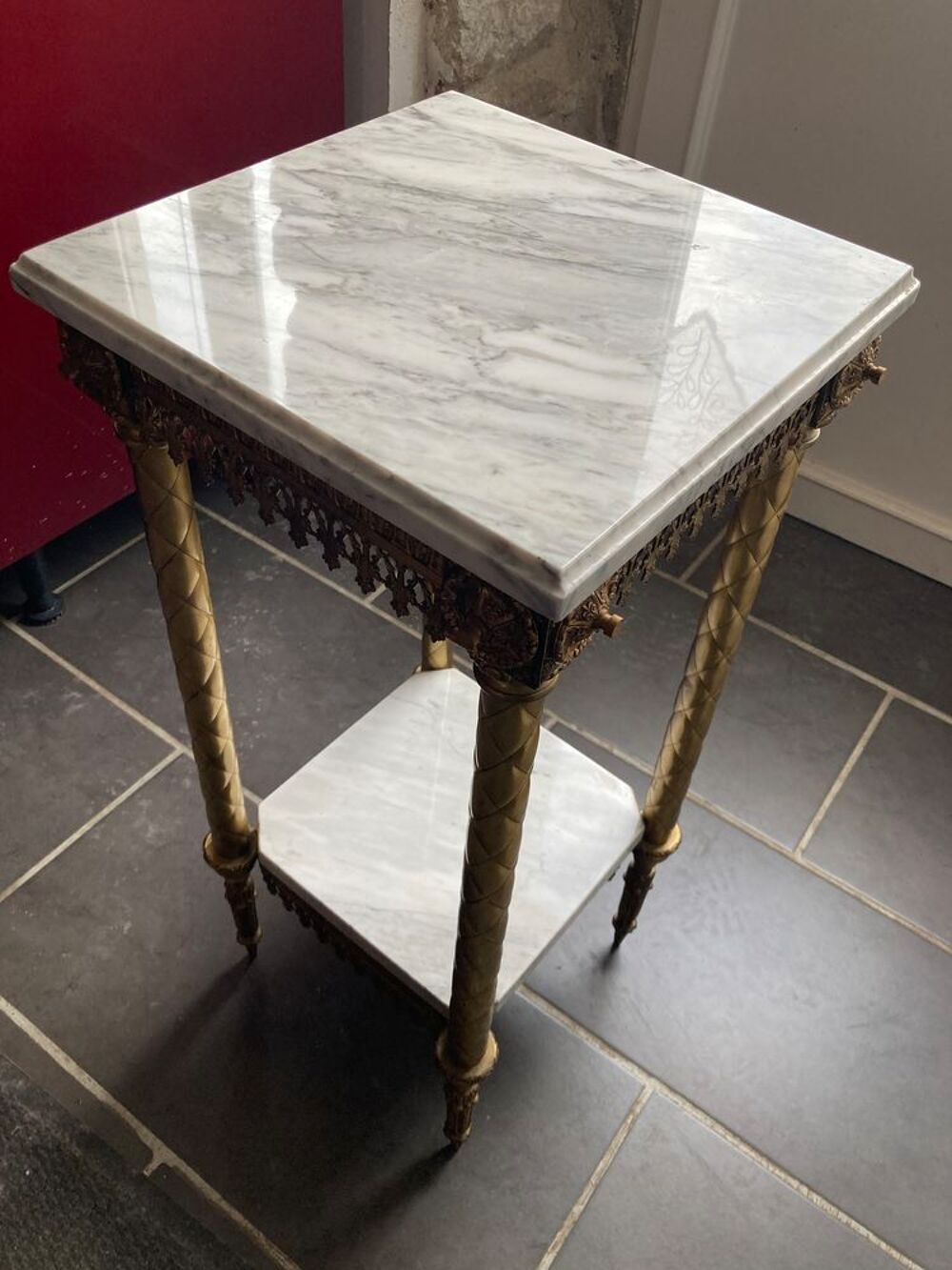 Magnifique table d'appoint en bronze et marbre Décoration