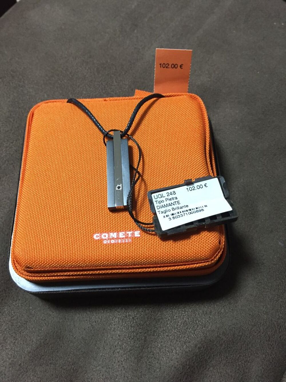 collier marque com&egrave;te UGL 248 Bijoux et montres