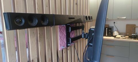 t�l�vision+et+barre+de+son 200 Voreppe (38)