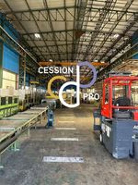   ENTREPOT INDUSTRIEL DE 2500 M² SUR 8000 M² DE TERRAIN EN PREMIERE EN ZONE D'ACTIVITE IMPORTANTE 