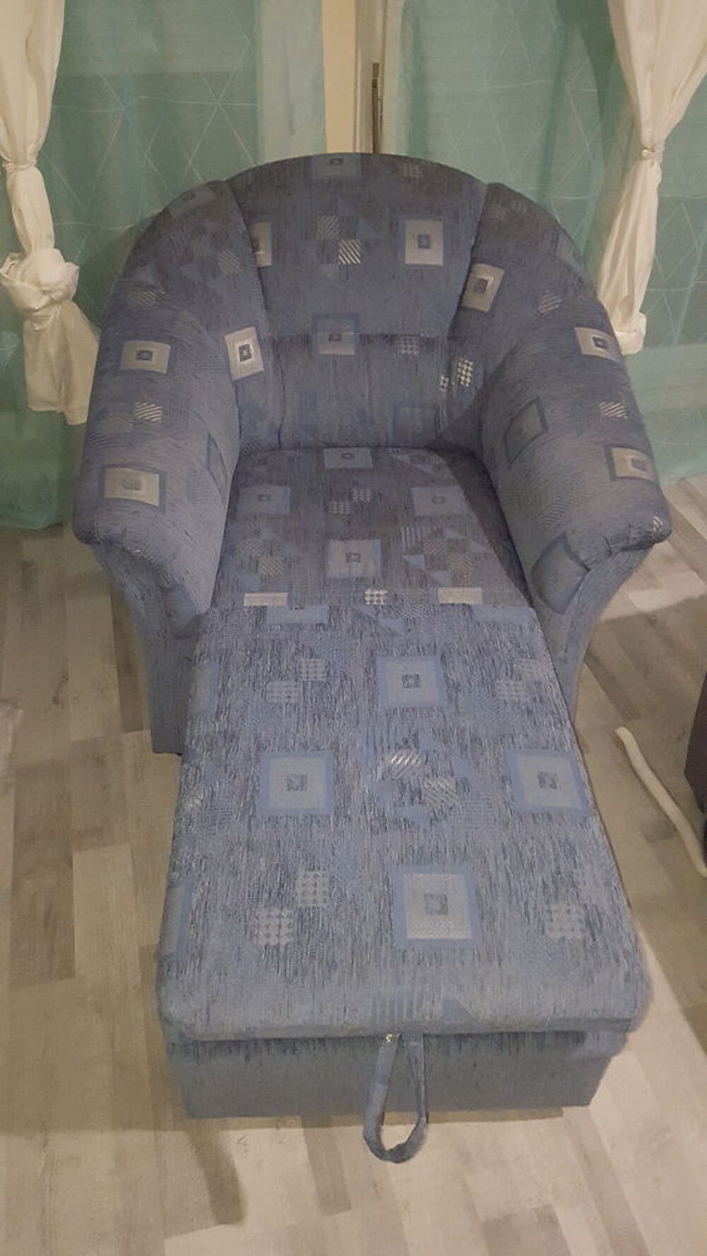 Fauteuil relax. Meubles