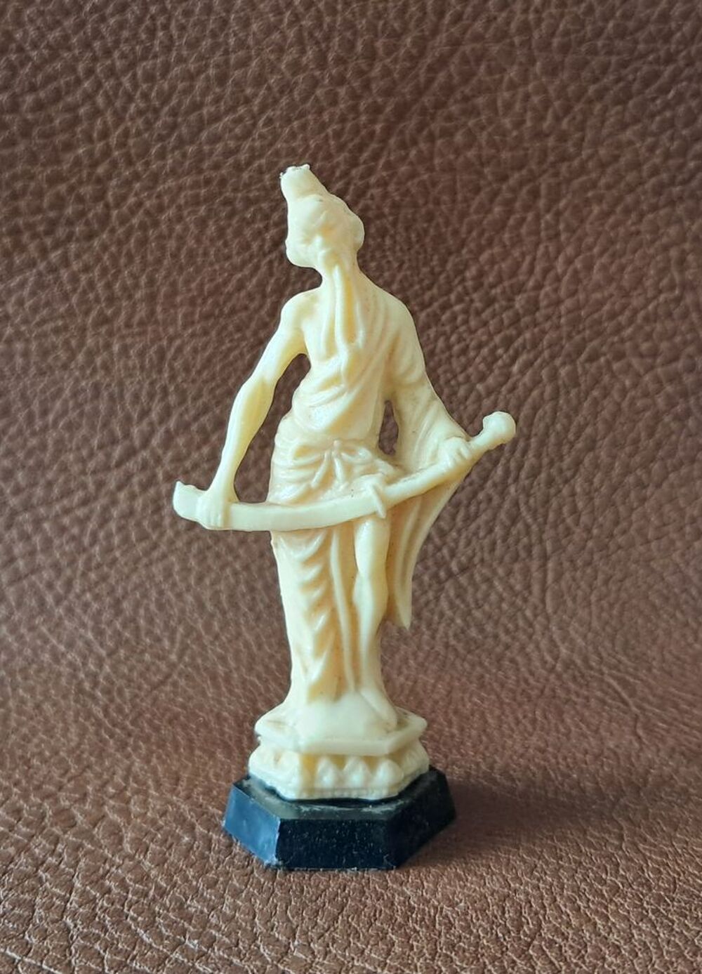 lot de 7 figurines en plastique vintage caf&eacute;s Maurice 