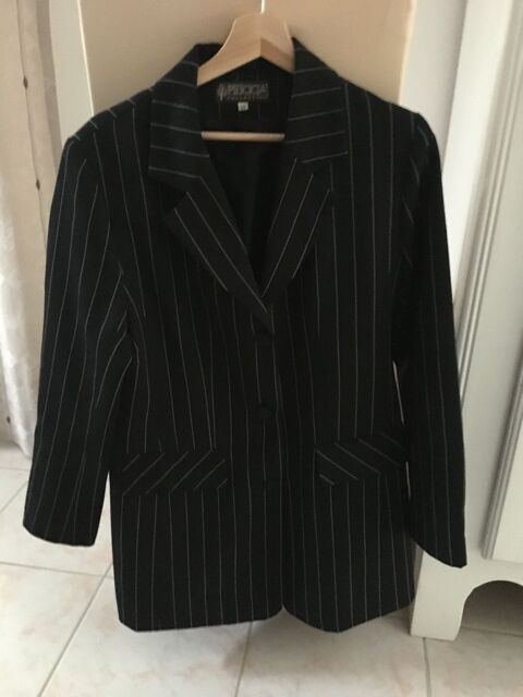 Veste 15 Brignoles (83)