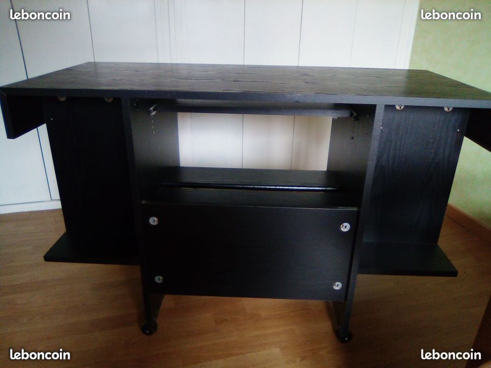 Bureau sur roulette Meubles