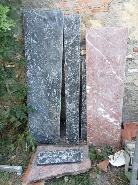 Plaques marbres 40 Saint-Georges-Blancaneix (24)