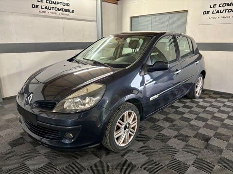 Renault clio iii Clio 1.6 16V 110 Initiale Proactive A di
