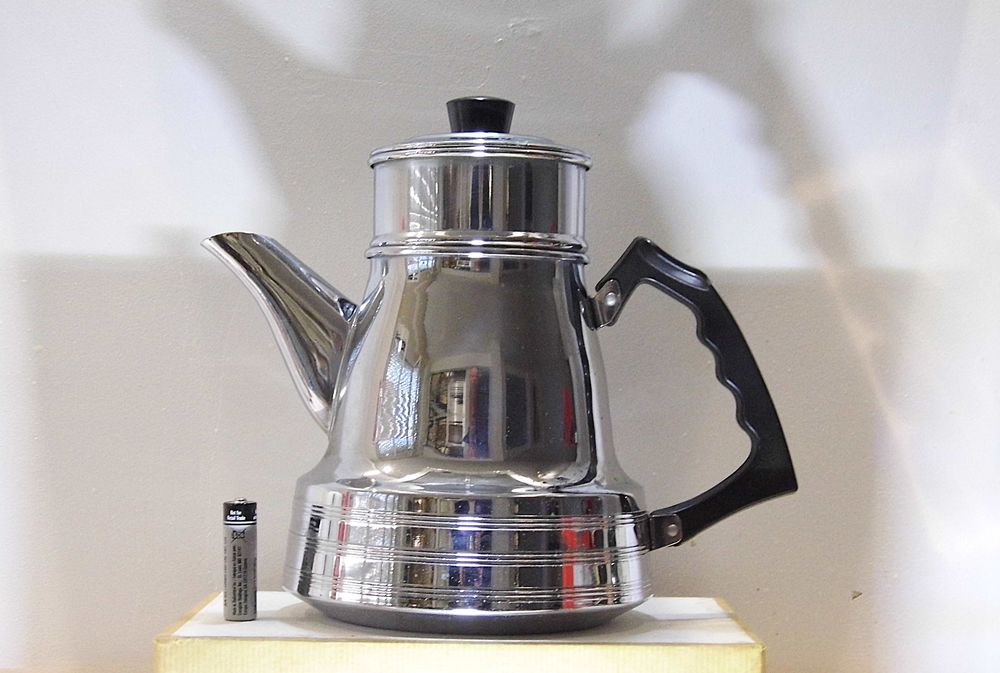 Cafetiere chrom&eacute;e ann&eacute;es 60 art de la table d&eacute;co cuisine Electroménager