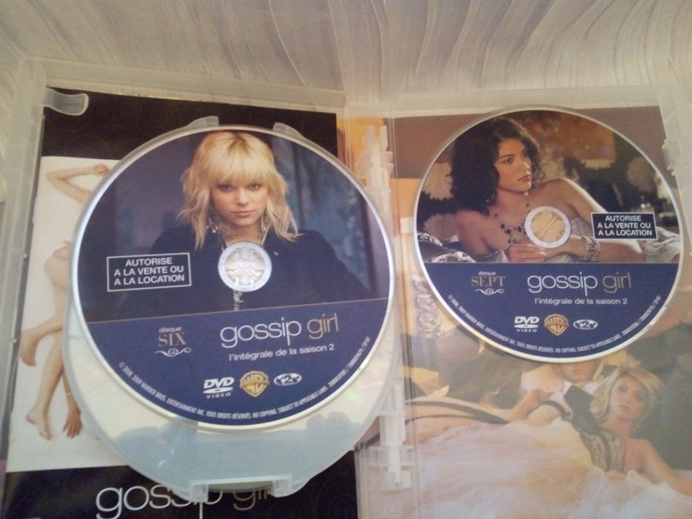 Coffret 7 DVD - Gossip Girl - Saison 2 DVD et blu-ray