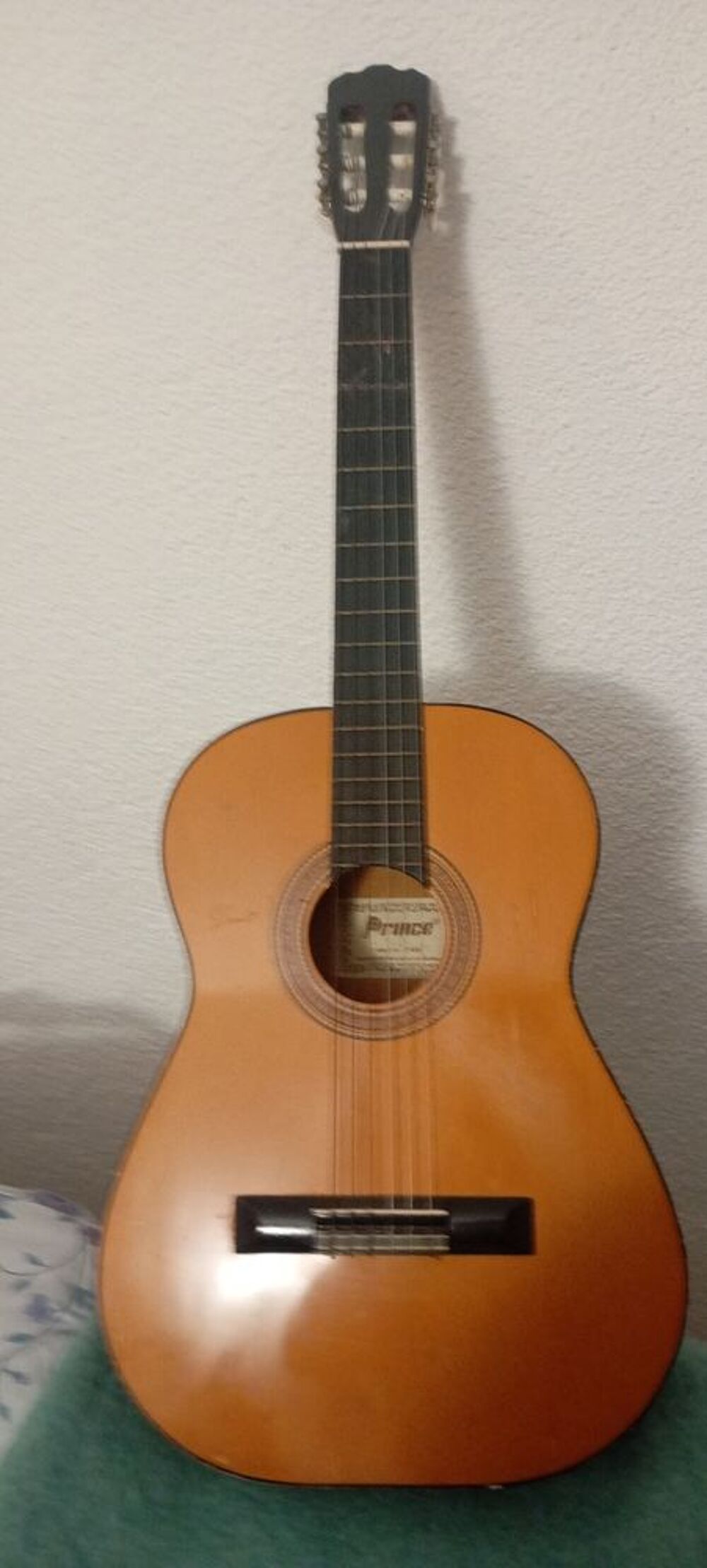 guitare classique Barcelona 92 centim&eacute;tres bon &eacute;tat Instruments de musique