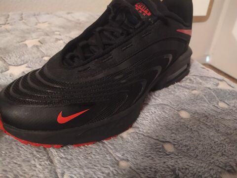 Air Max noire rouge comme neuf 40� 40 Eysines (33)