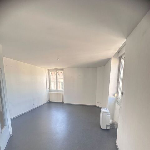  Appartement � louer 2 pi�ces 58 m�