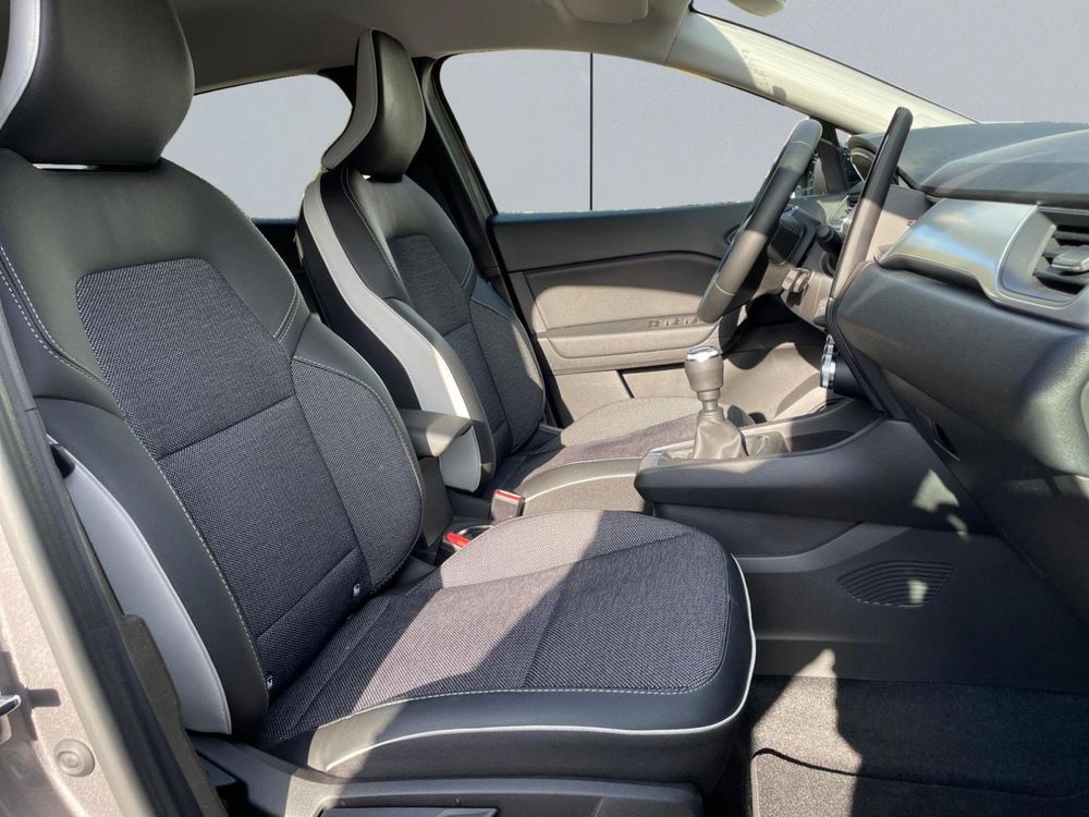 Captur mild hybrid 140 Techno fast track 2023 occasion 42120 Le Coteau