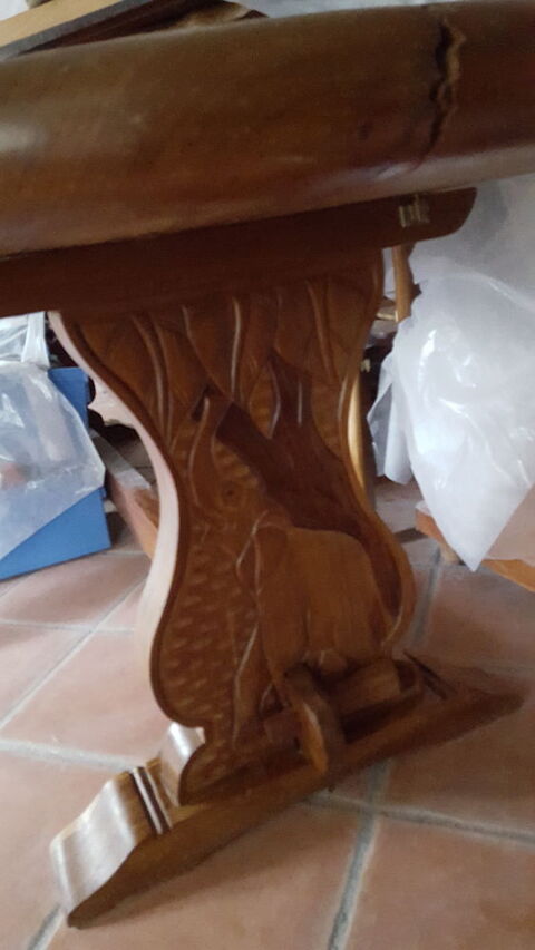 Salle  manger sculpte Africaine + 10 dossiers offerts 0 St Roman De Bellet (06)