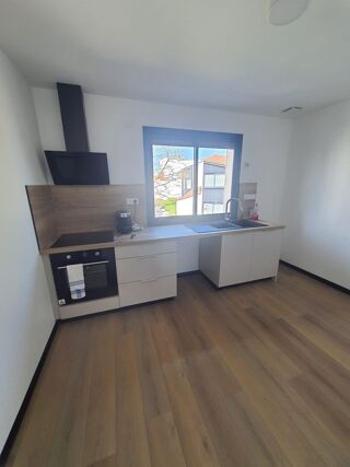  Appartement � louer 4 pi�ces 115 m�