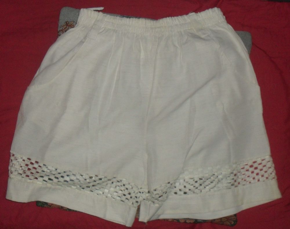 Lot de 4 shorts femme taille 3 Vtements
