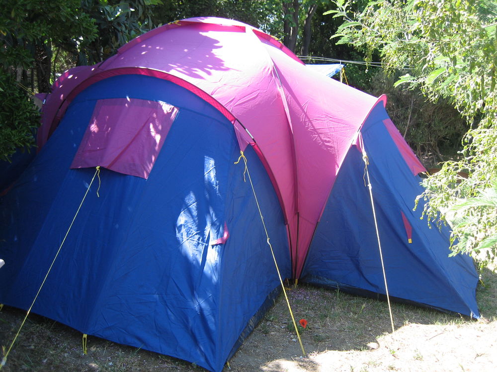 Tente de camping
marque mar&eacute;chal
Sports