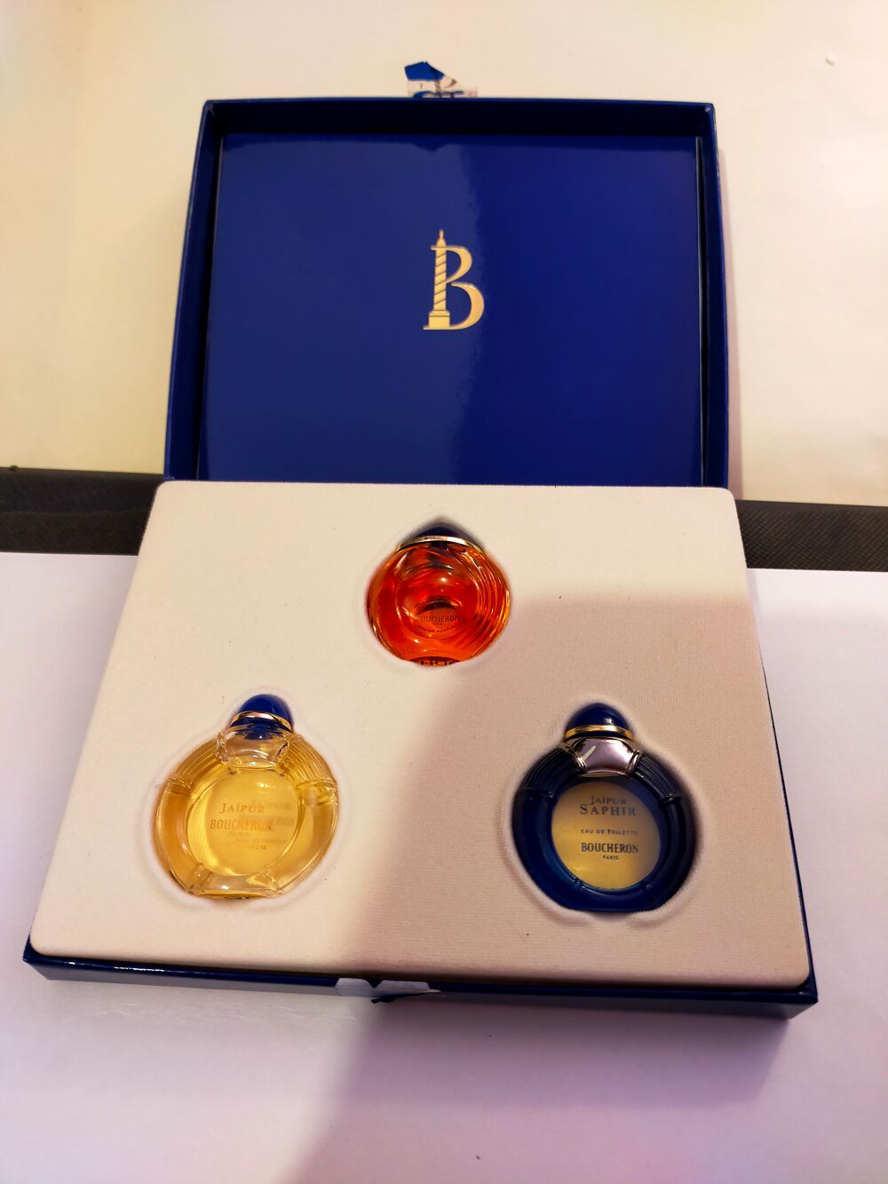Coffrets miniatures de parfums de collection 
