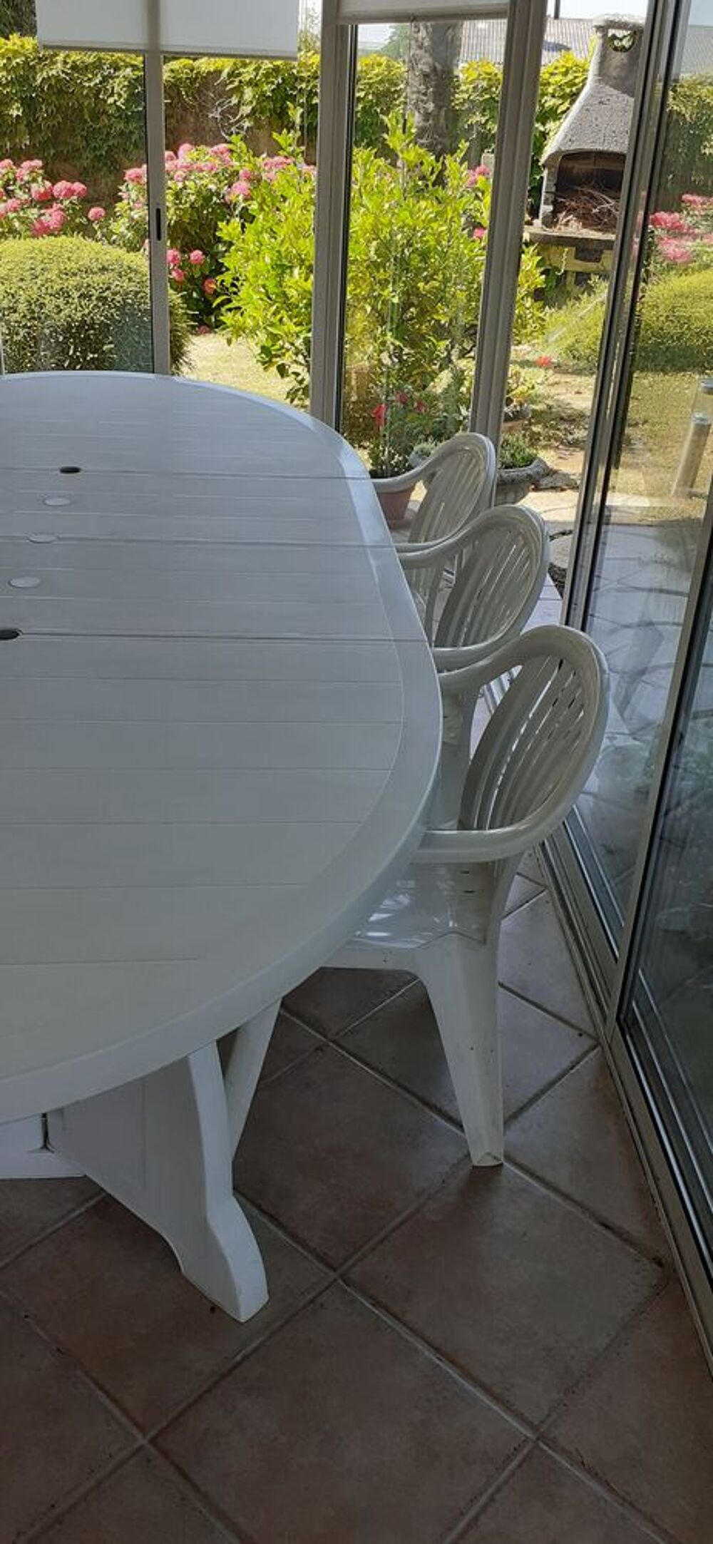 TABLE de JARDIN OVALE PLASTIQUE 10/12 convives + 6 chaises Jardin