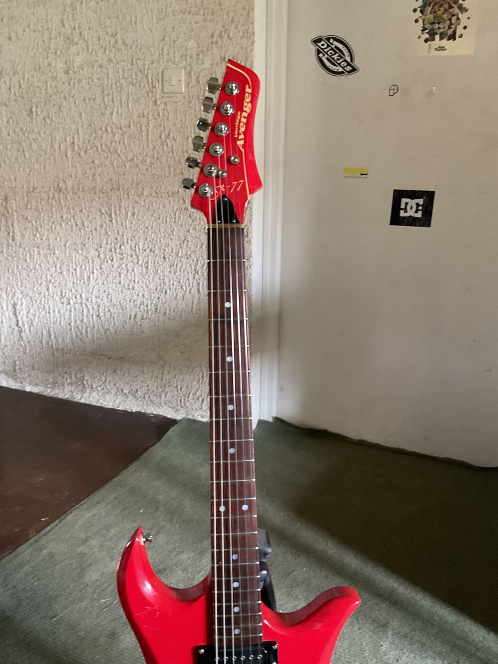 Guitare VANTAGE AVENGER Instruments de musique