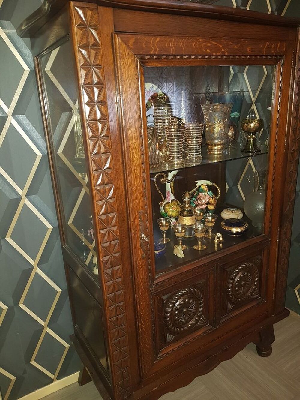 Vitrine vintage en ch&ecirc;ne massif Meubles