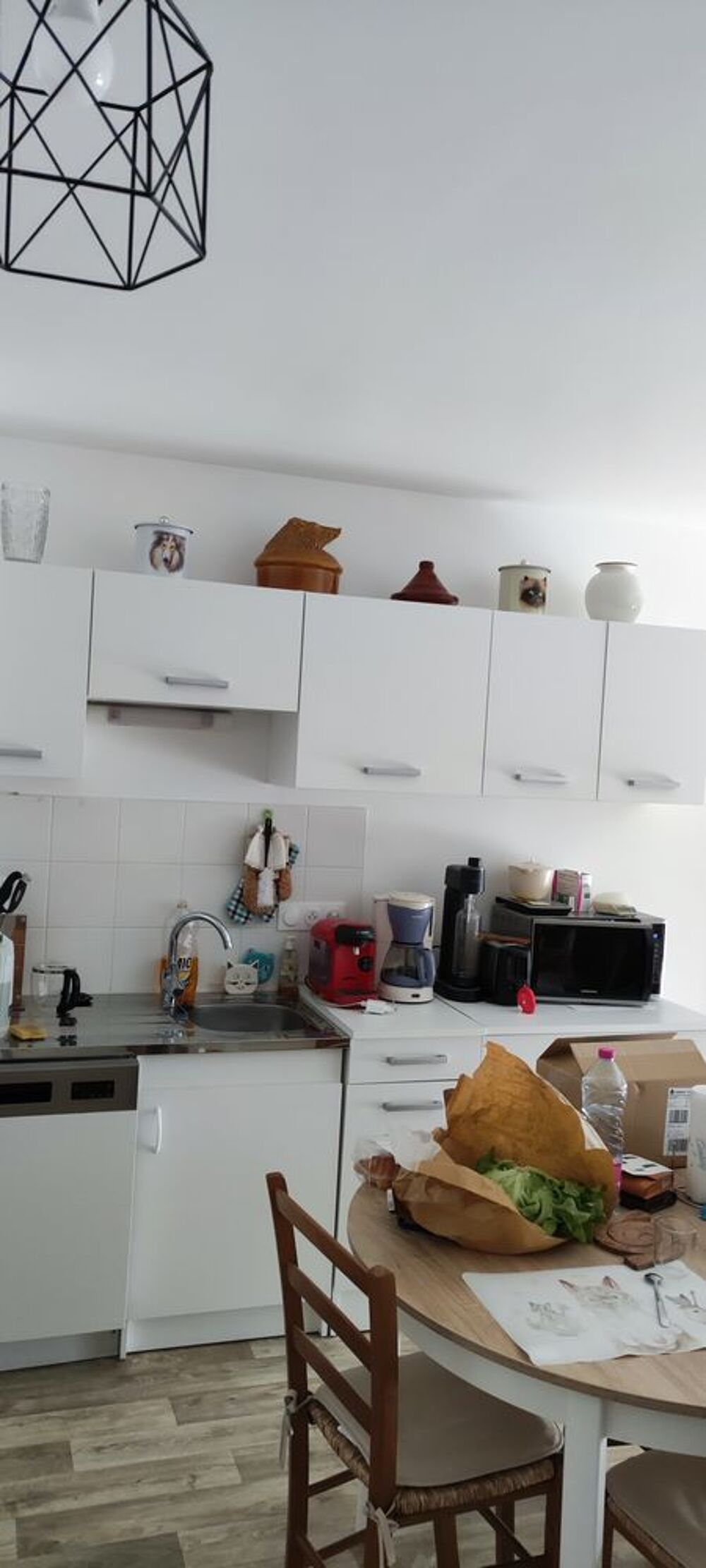VIDE MAISON TOUT DOIT PARTIR
Meubles