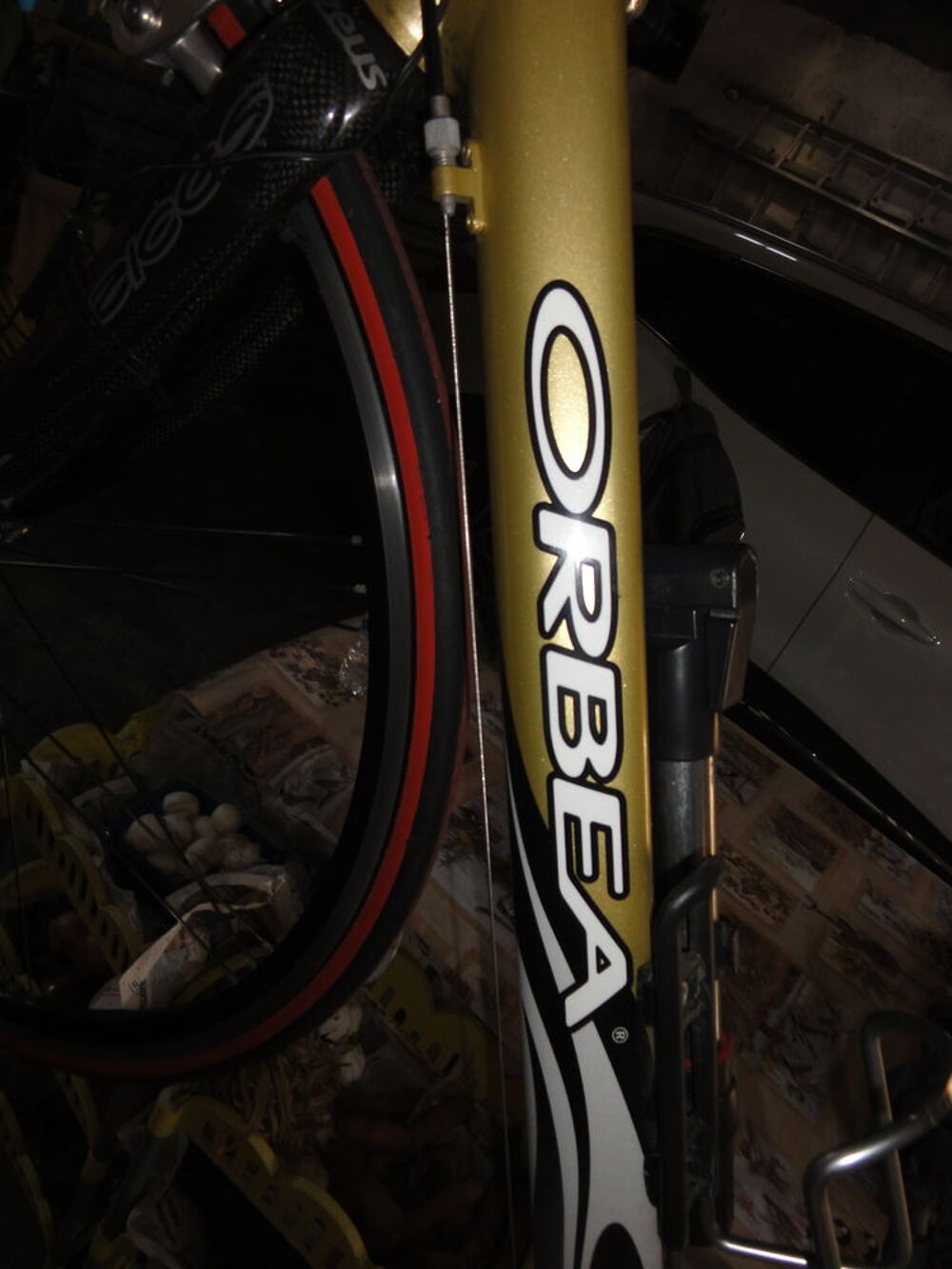 V&eacute;lo route Sports
