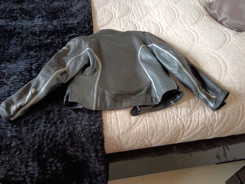 Blouson de moto en cuir Sports