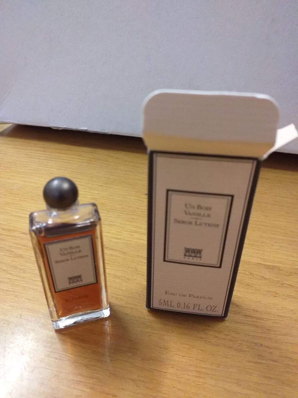 miniatures de parfum Serge Lutens 