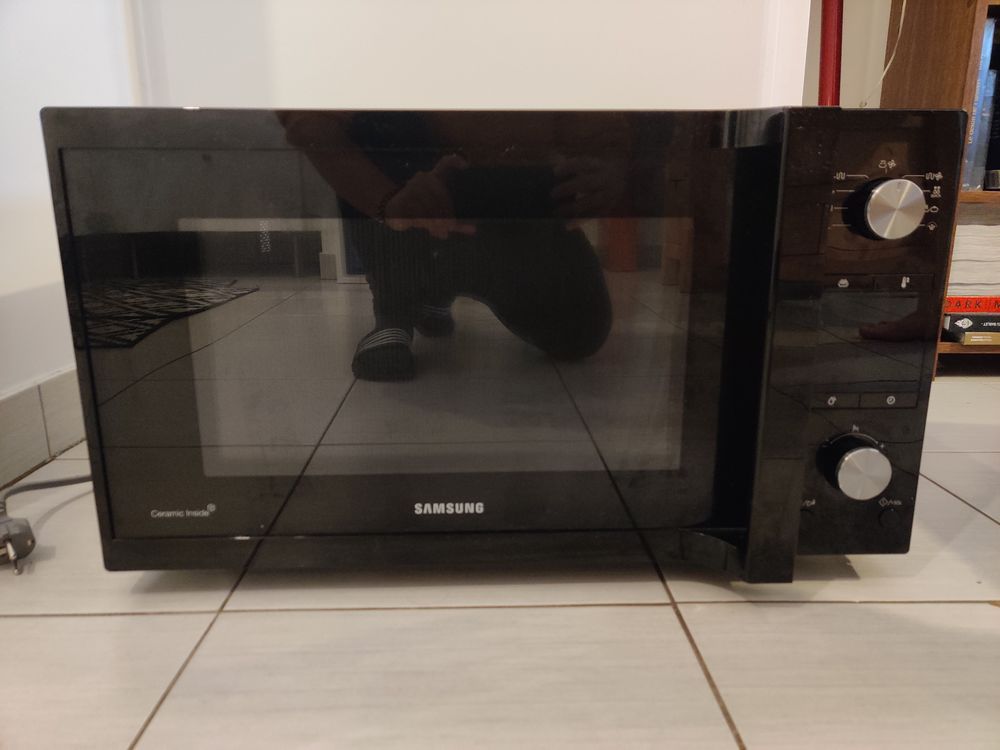 Combin&eacute; four micro-ondes Samsung Electromnager