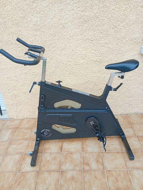 v�lo spinning pro noir 120 Briatexte (81)