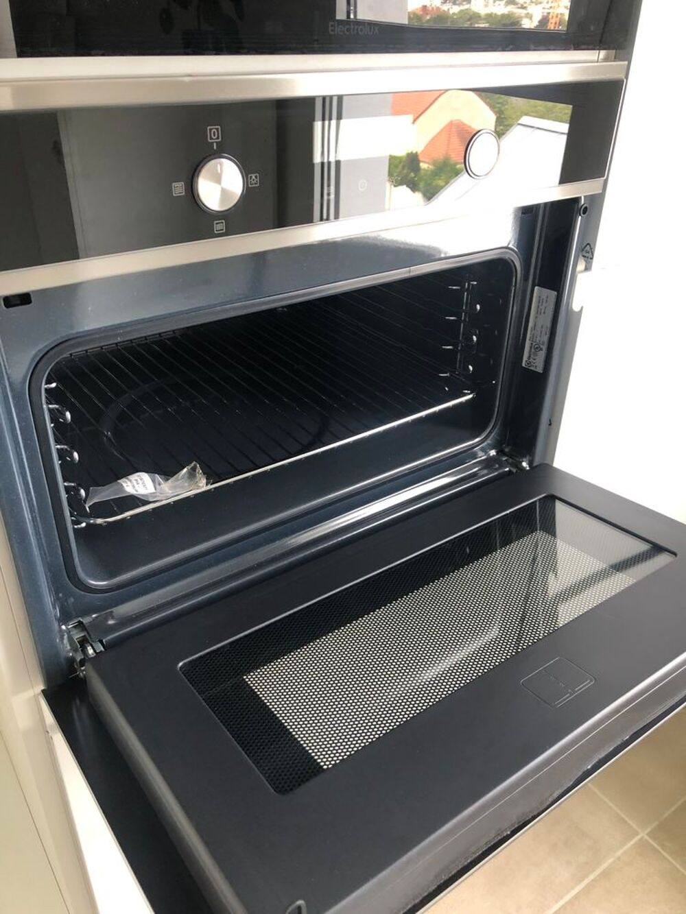 
Four Encastrable Micro-ondes &amp; Gril NEUF Electromnager