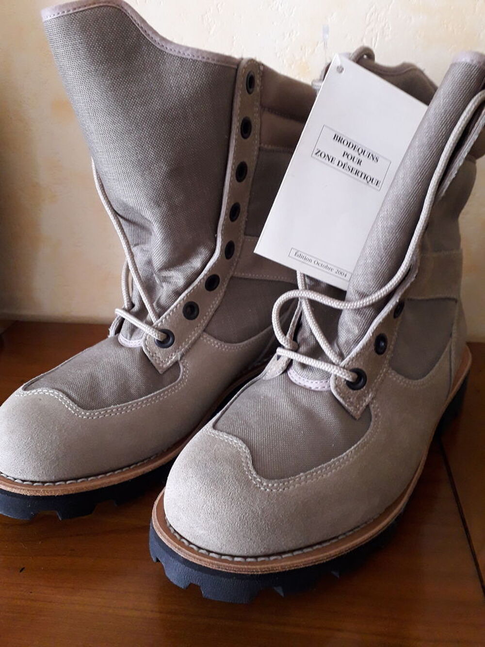 BRODEQUIN Chaussures