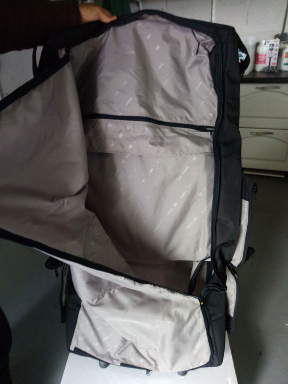 Sac de voyage a roulettes Maroquinerie