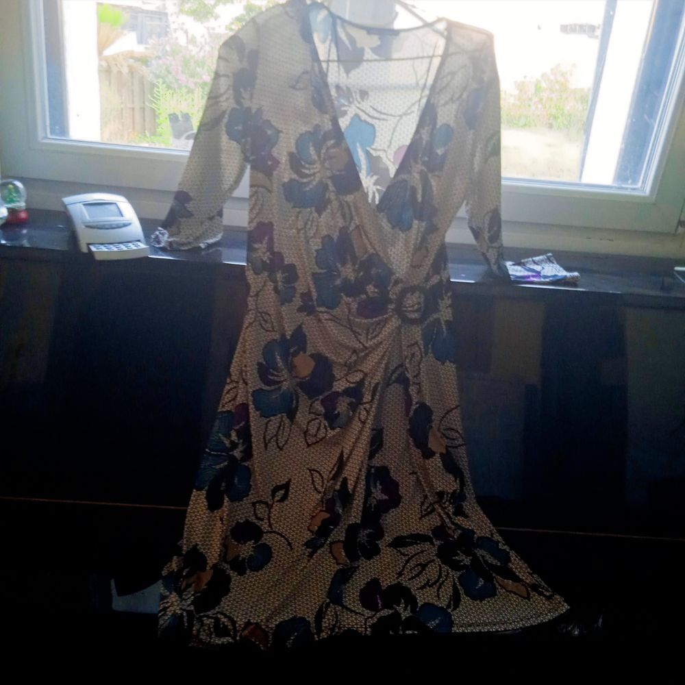 Robe cache coeur manches 3/4 marque mosquitos T 40 95 % visc Vêtements