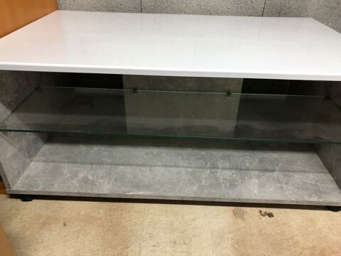 Table basse 55 Chtillon-le-Duc (25)