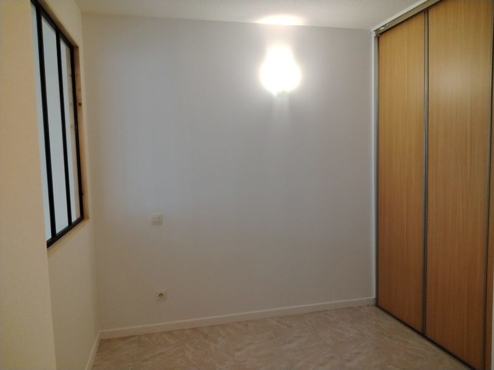 Location Appartement F2 centre village Le grand-serre