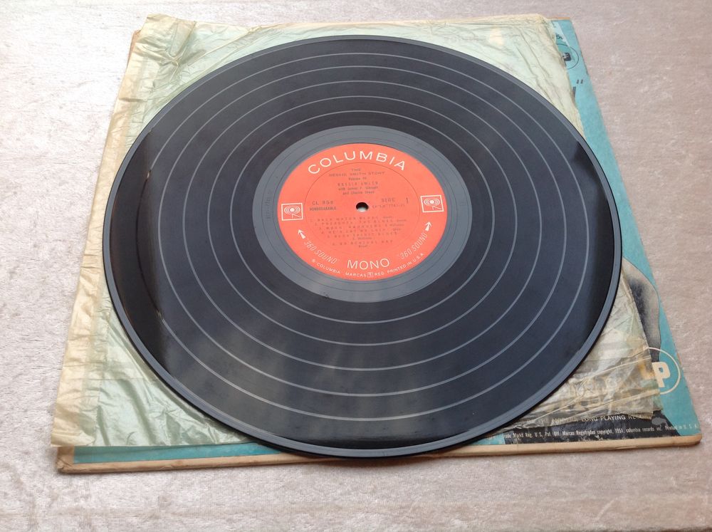 BESSIE SMITH 33T Golden Era Series Volume 4 Envoi Possible CD et vinyles
