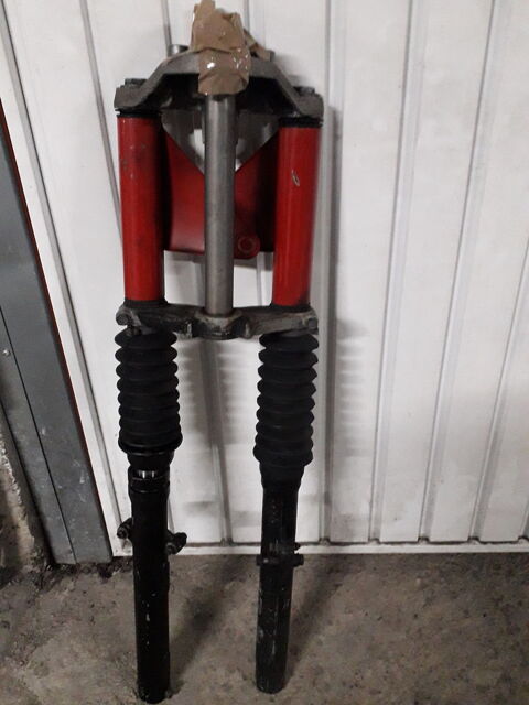 Pièces et équipements Moto - Scooter - Quad Pièces et équipements Moto - Scooter - Quad  occasion Cagnes-sur-Mer 06800