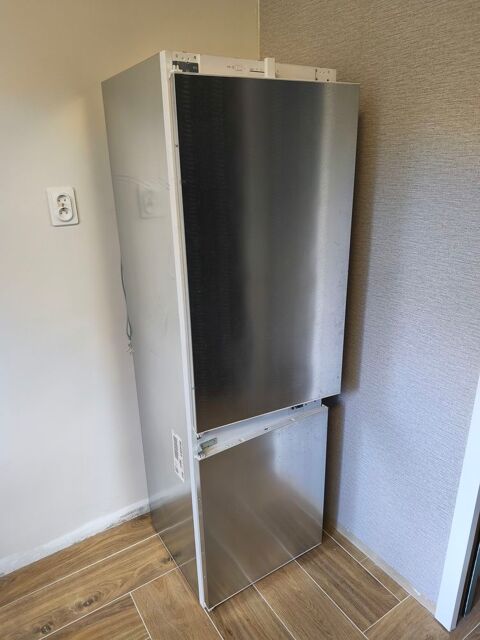 Frigo Bosch encastrable 300 La Mulatière (69)