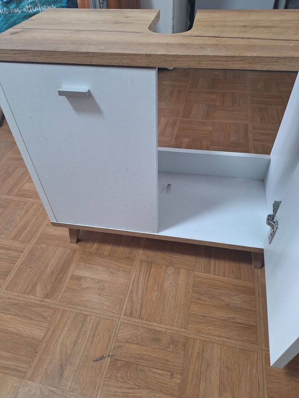 Jolie meuble salle de bains Meubles
