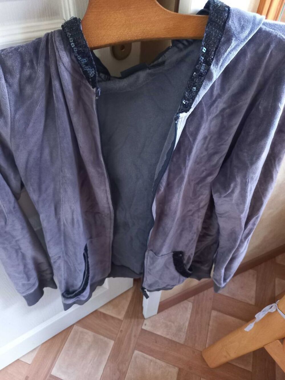 VESTE CAPUCHE Vêtements