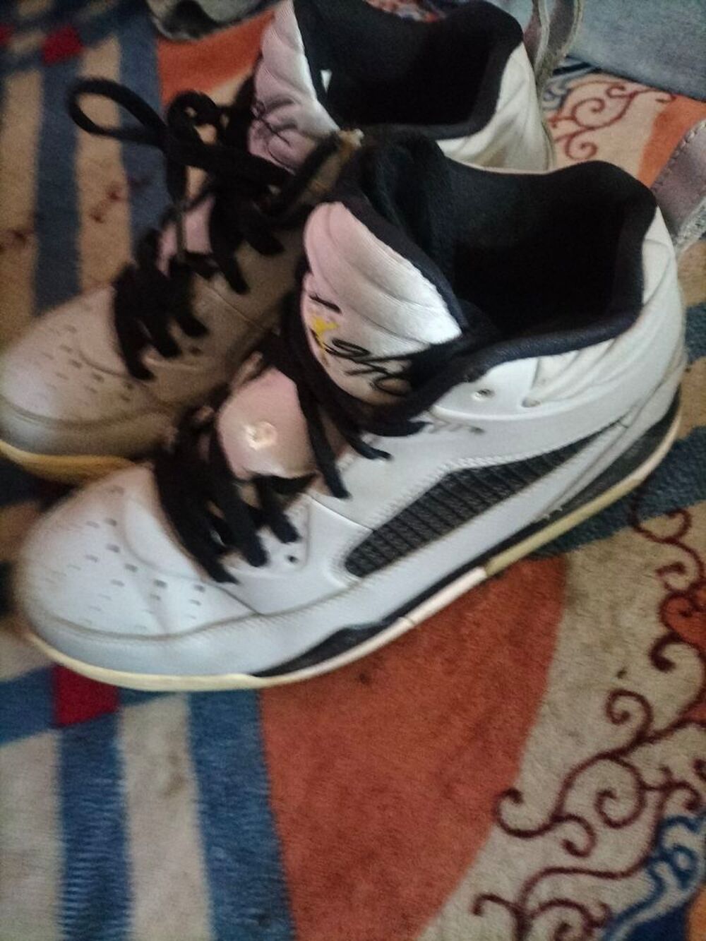 Basket Jordan air pointure 38 tr&egrave;s bon &eacute;tat Chaussures