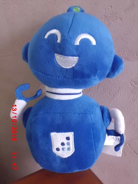 PELUCHE ROBOT BLEU ET BLANC YOMONI 19 Oignies (62)