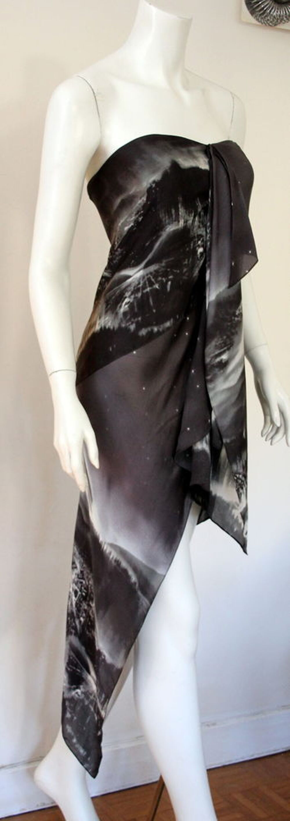 Robe bustier soie BCBG MAXAZRIA T.S Vêtements