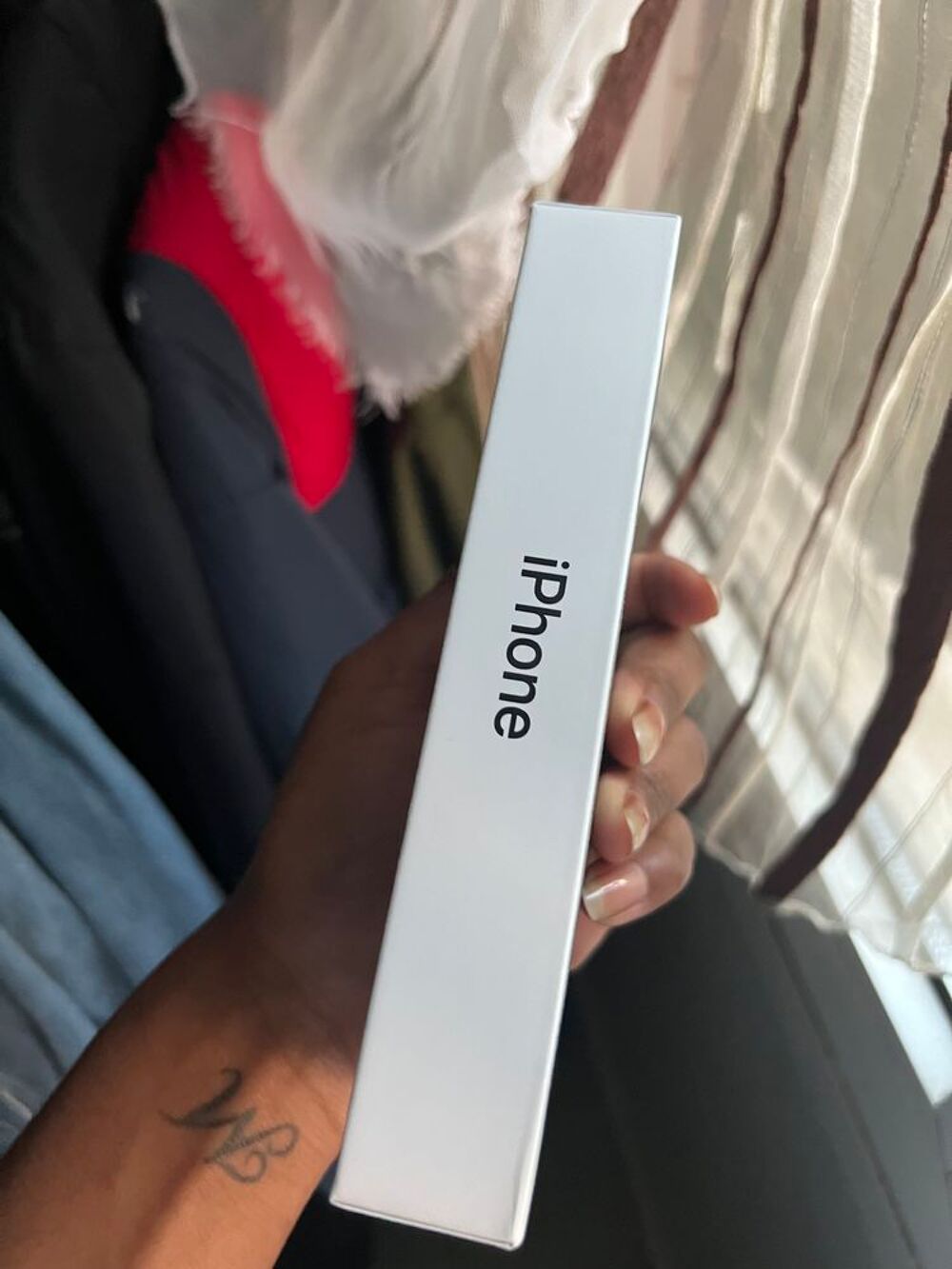 IPHONE 13 128g NOIR Téléphones et tablettes